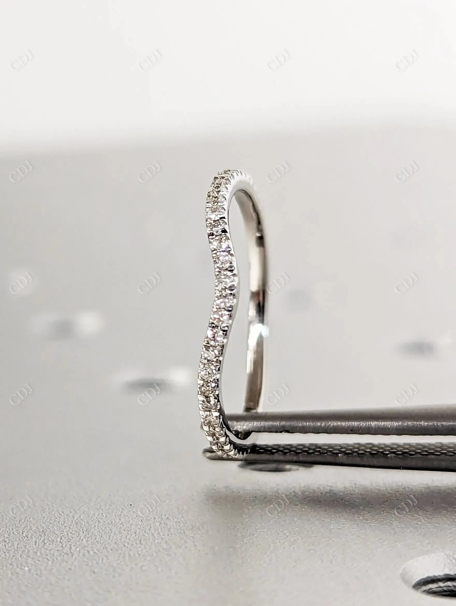 0.20CTW Round Lab Grown Chevron Wedding Band