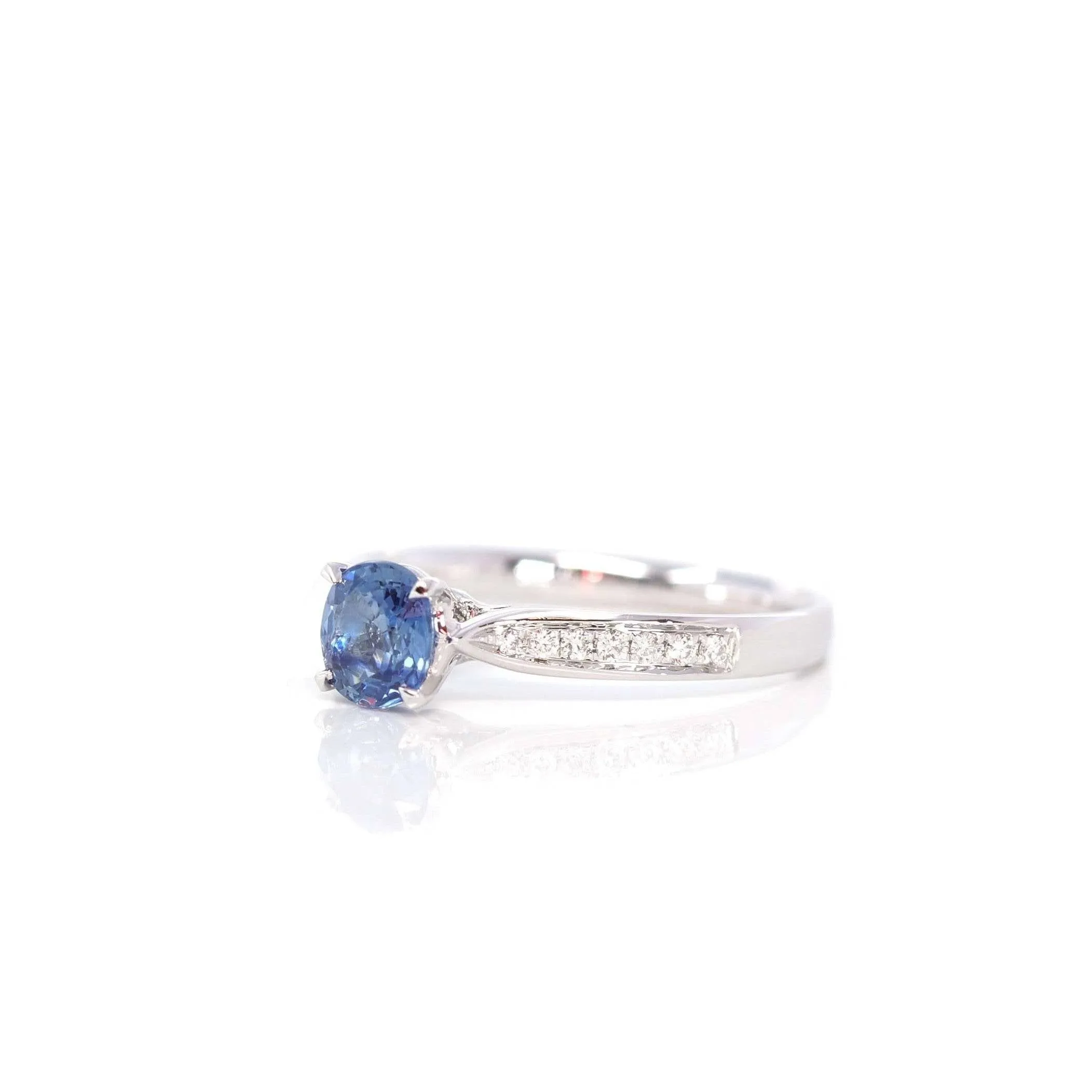 18k White Gold Natural Blue Sapphire Ring with Diamonds