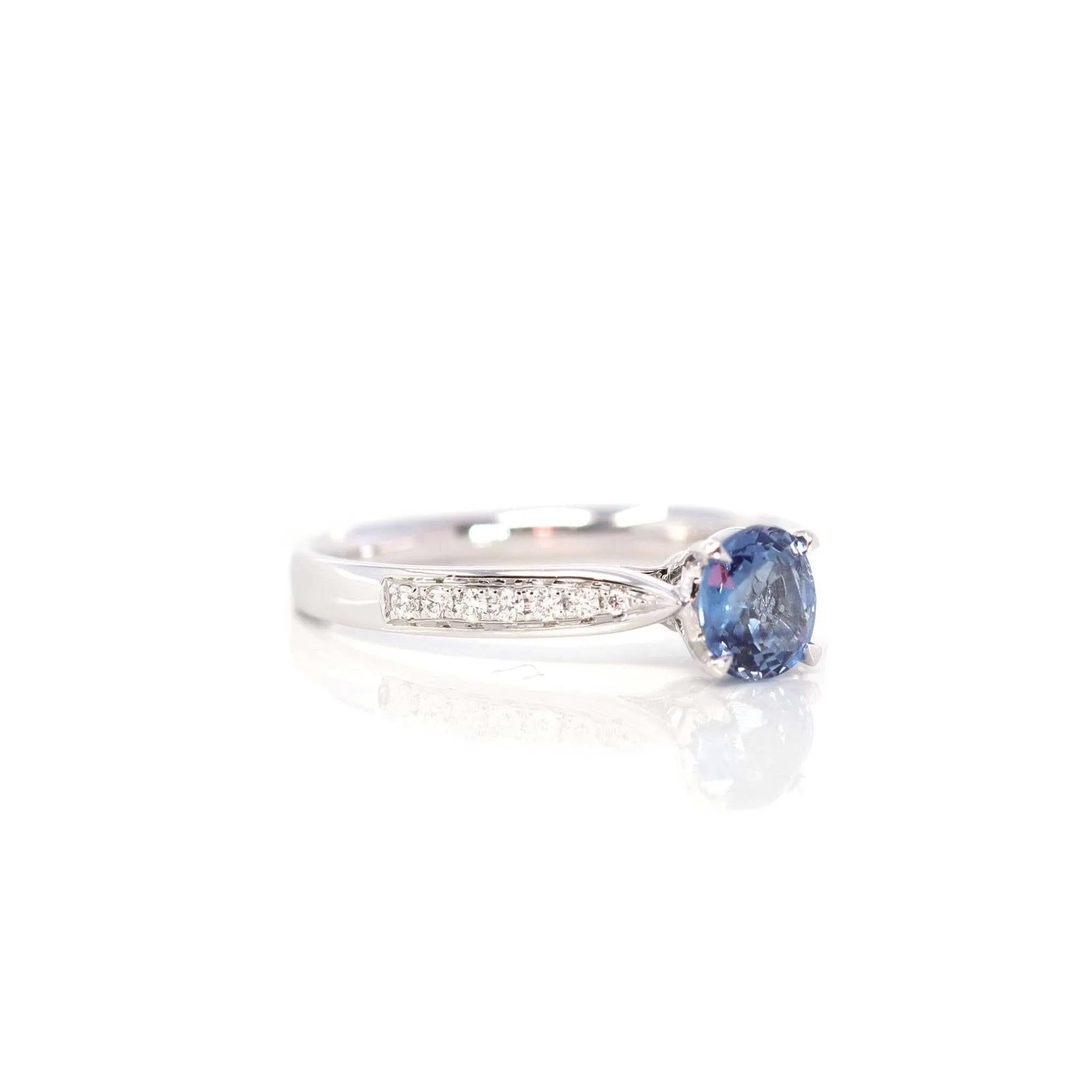 18k White Gold Natural Blue Sapphire Ring with Diamonds