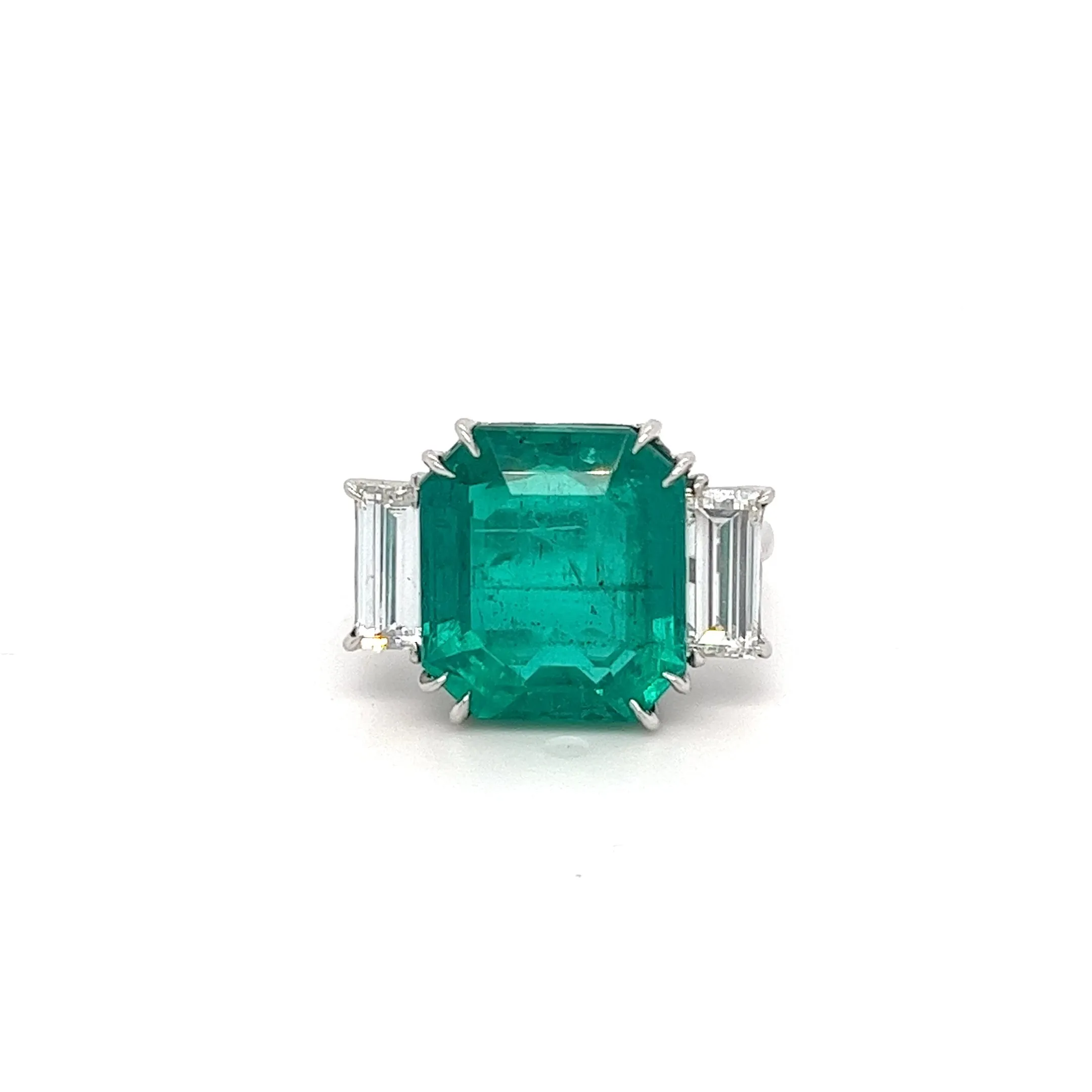 7.85 carat Colombian Emerald Minor Ring