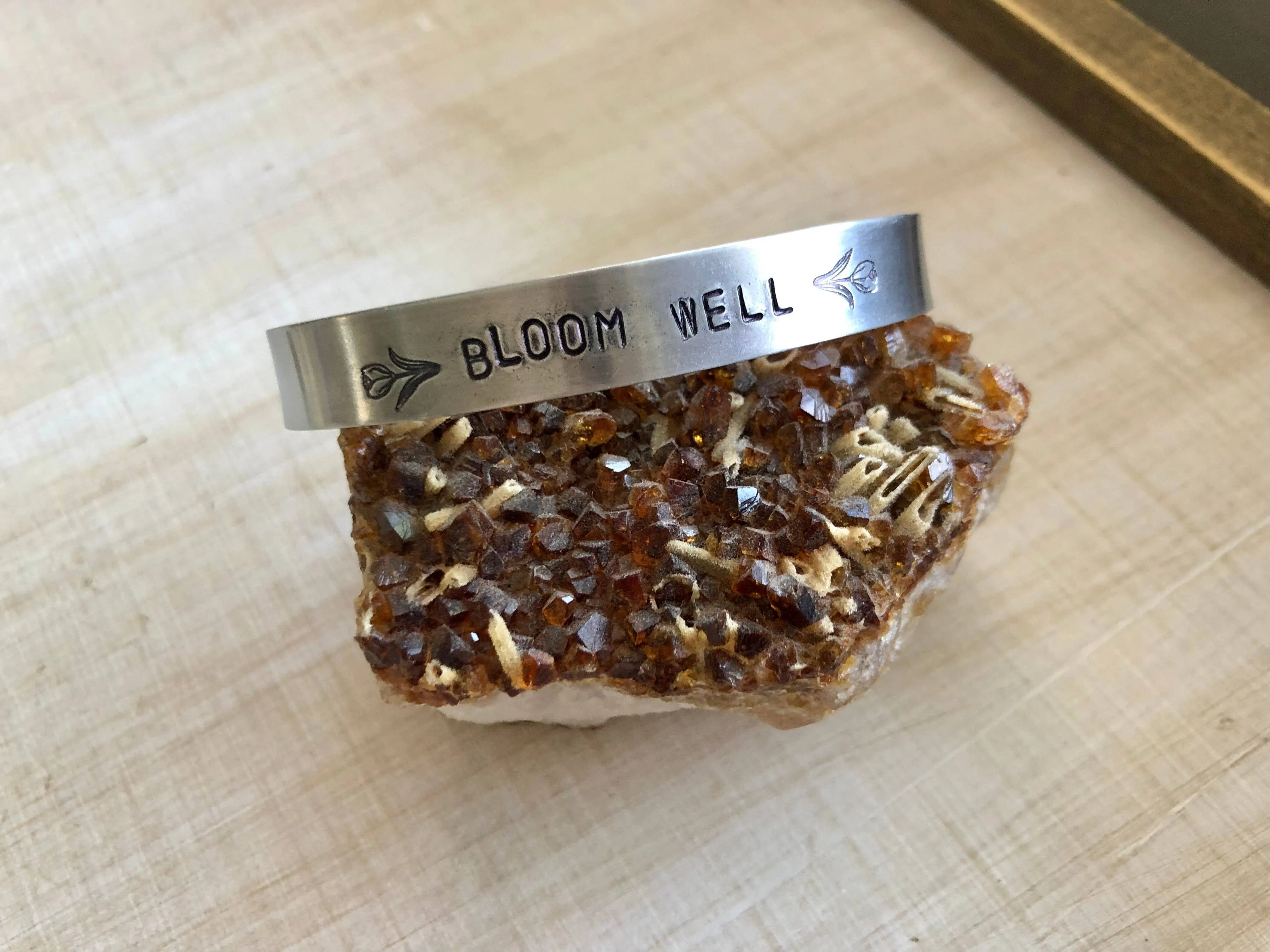 BLOOM WELL Cuff