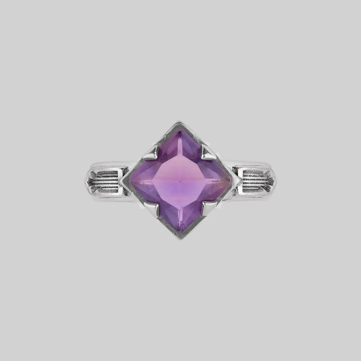 CHALICE. Violet Amethyst Gothic Ring - Silver