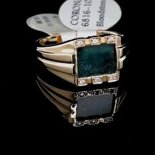 Gents Bloodstone & Diamond Ring