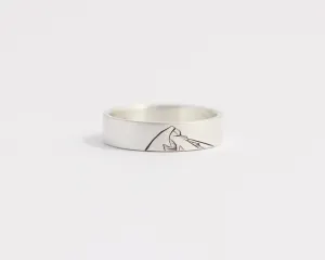 Mountain Ring in Yellow Gold - Medium