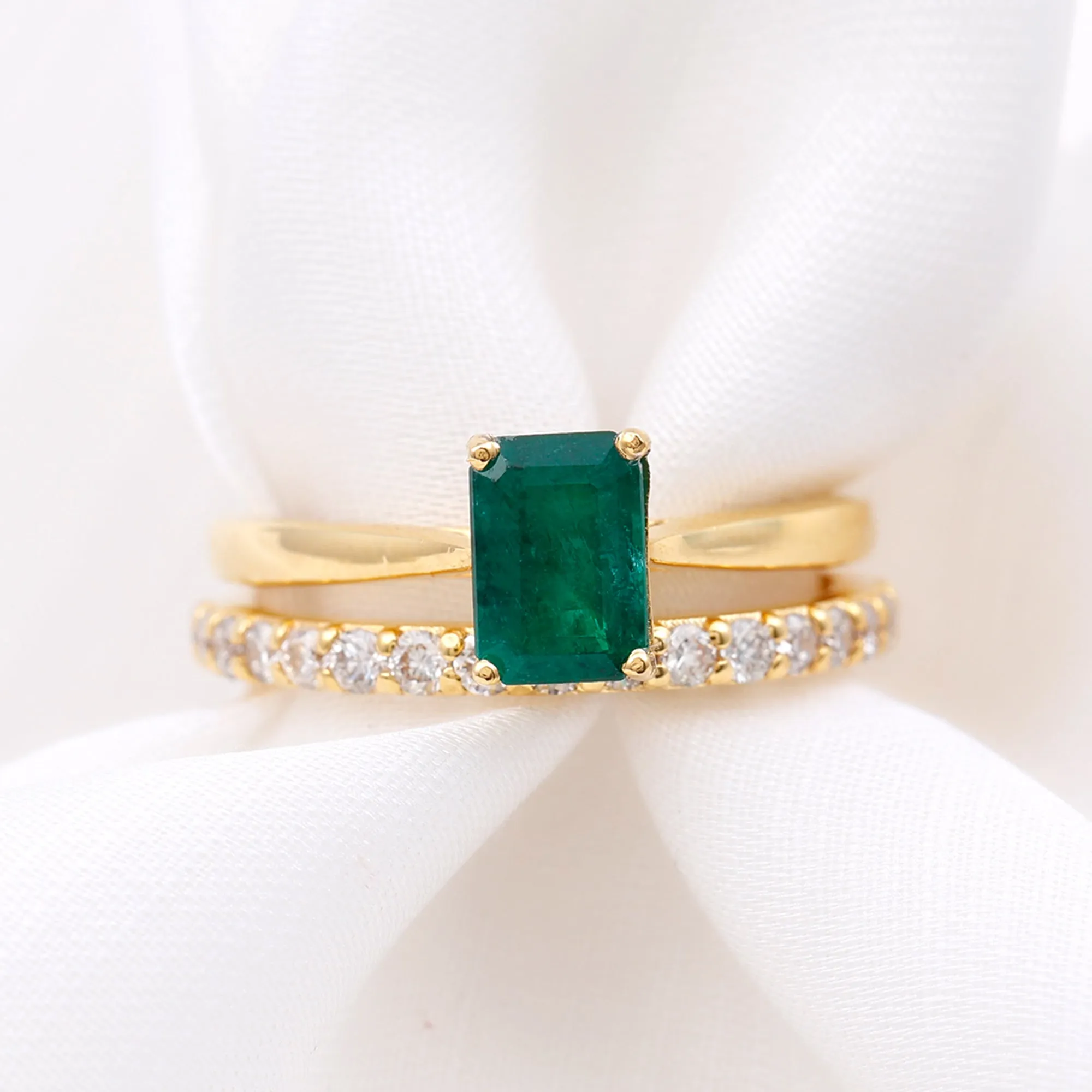 Octagon cut Lab Grown Emerald Solitaire Ring Set with Moissanite