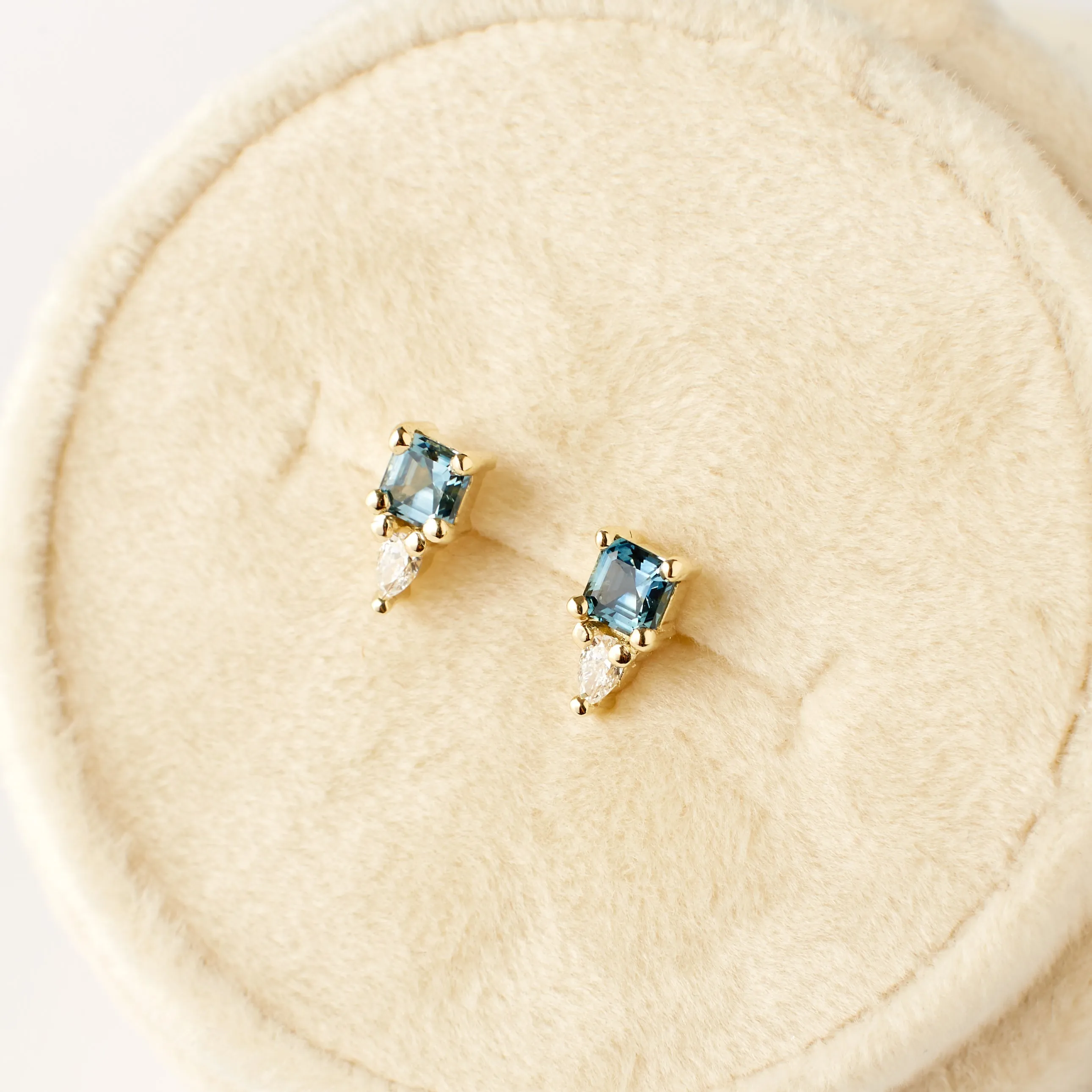 Peyton Earrings - Blue sapphire