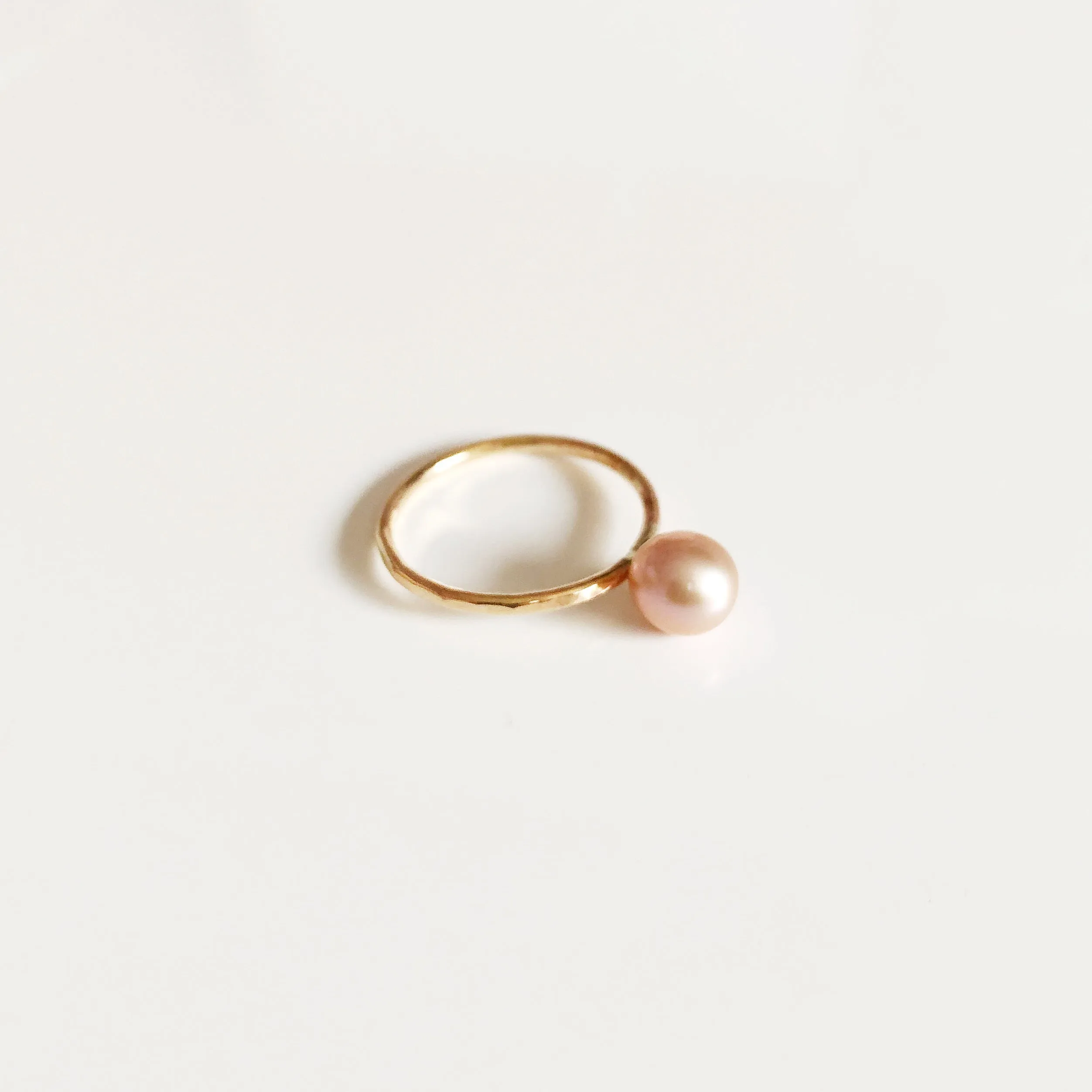 Ring ELVANI- pink pearl (R176)