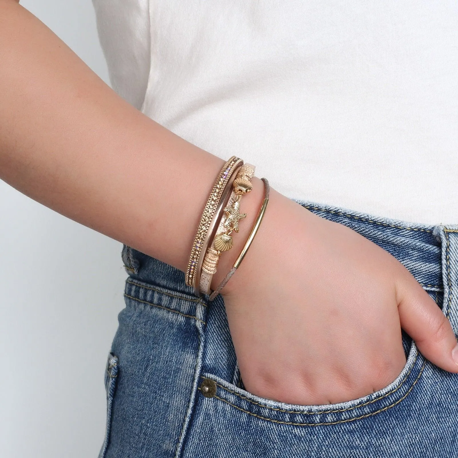 'Sea Life' Charm Cuff Bracelet - brown