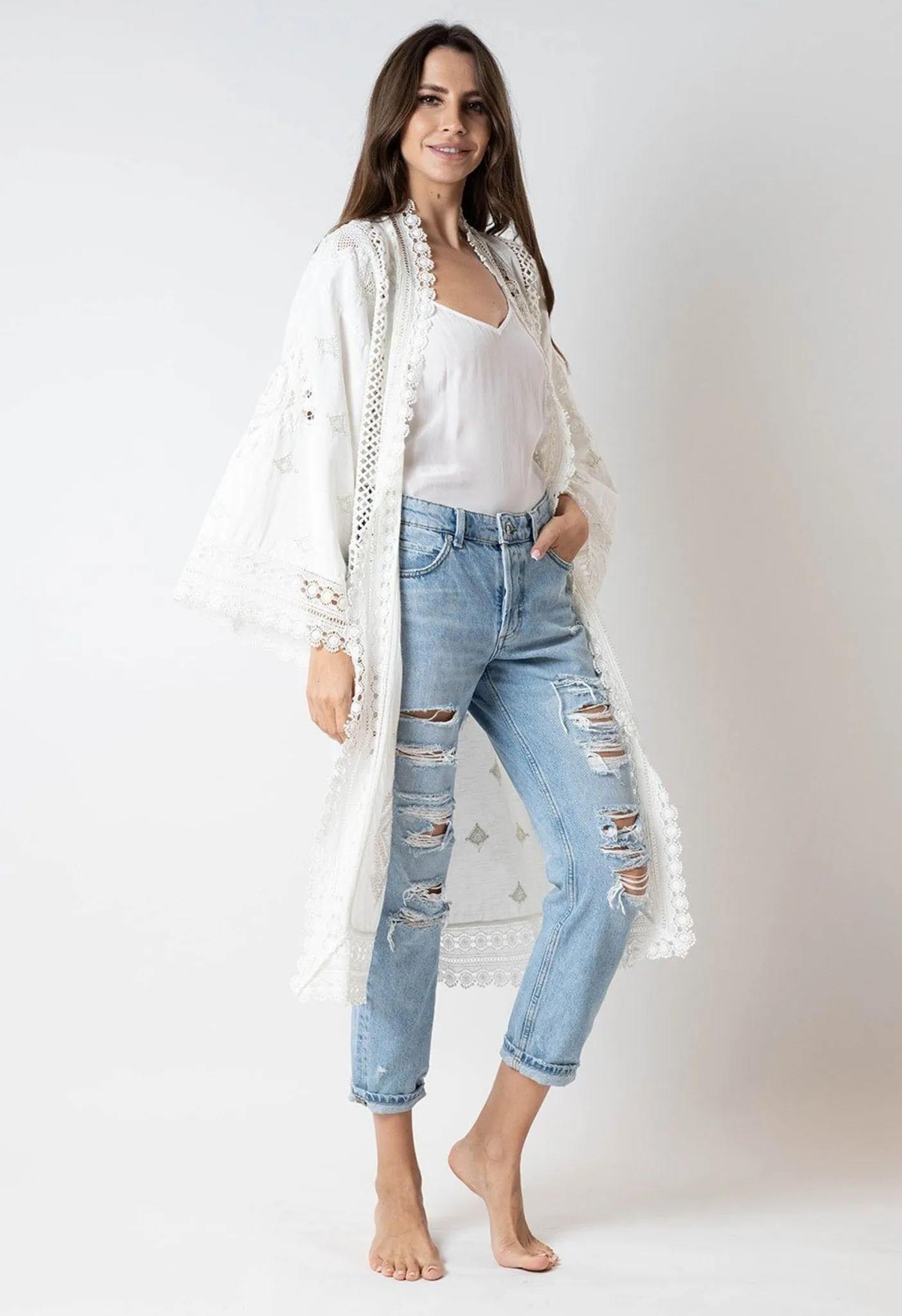 SUNSATIONAL - EMBROIDERED STATEMENT KIMONO