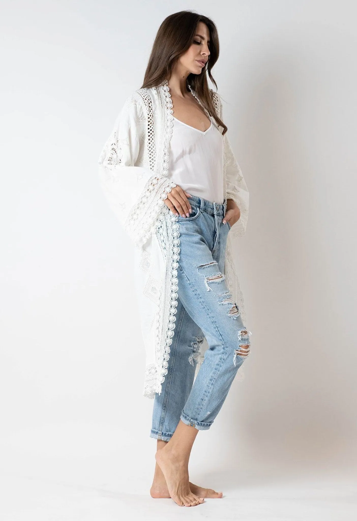 SUNSATIONAL - EMBROIDERED STATEMENT KIMONO